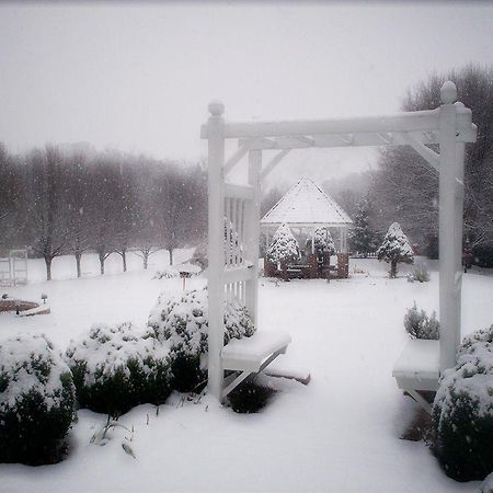 High Meadows Vineyard Inn Scottsville Buitenkant foto