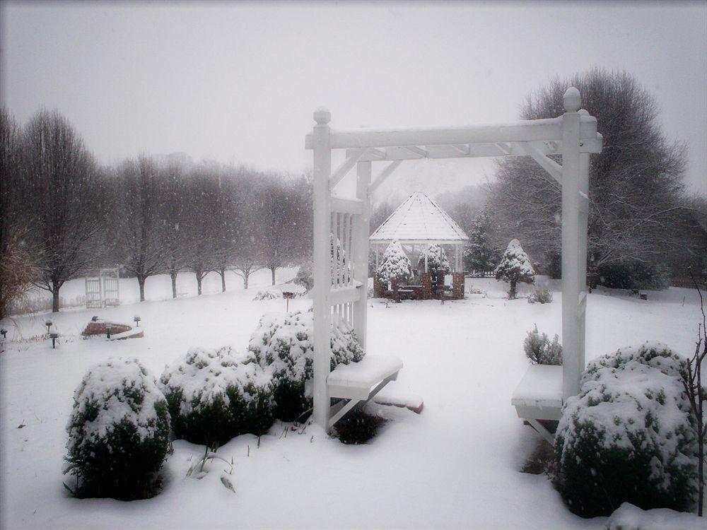 High Meadows Vineyard Inn Scottsville Buitenkant foto